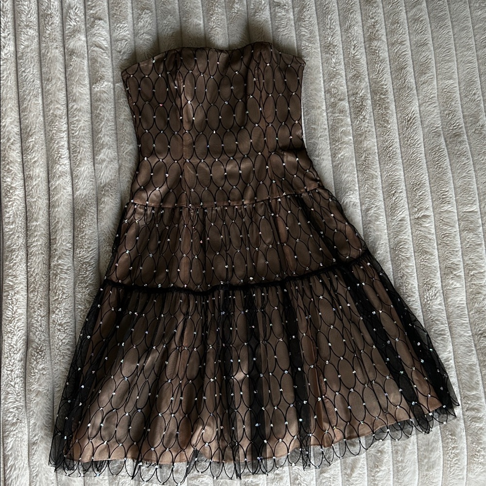 Vintage Adrianna Papell Boutique
Evening Dress Strapless Black and cream
